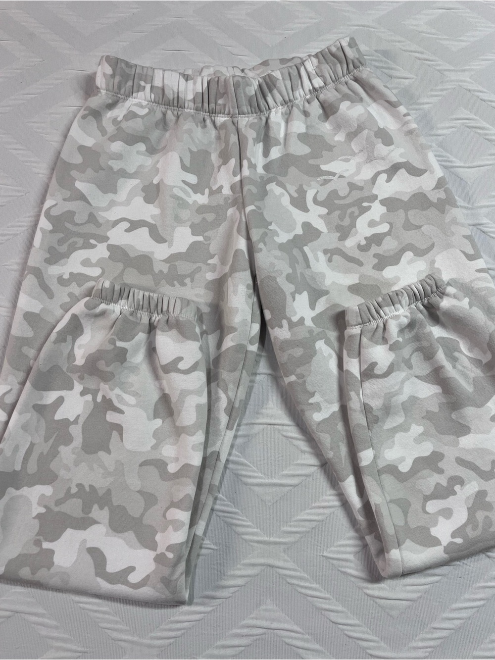 Lazypants Women's Camo Jogger Bottoms - Elastic Waist Size Small
